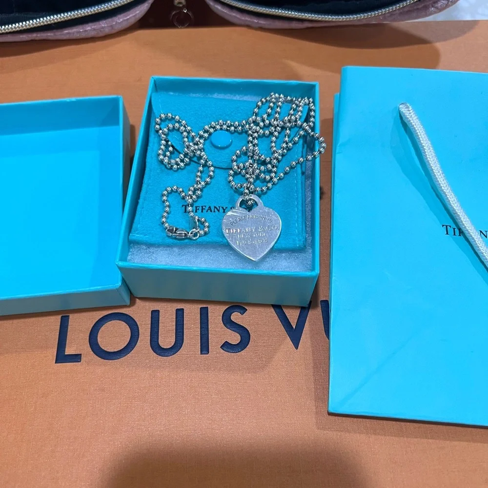 Tiffany & Co 925 necklace 34 in - Picture 5 of 8